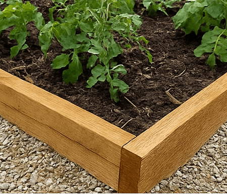bordure de potager décorative fabriquée avec des traverses en chêne.